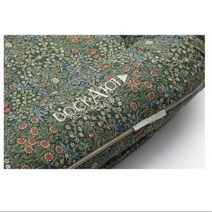 Dock a tot Grand Blackthorn Cover